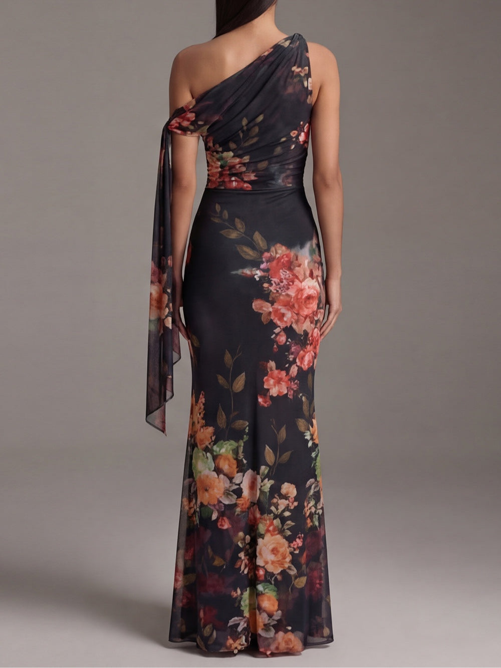 Abito Maxi Plissettato i Chiffon Stampato Nero con Spalla Scoperta