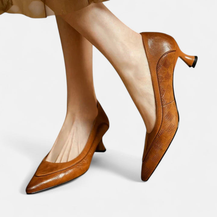 Amara | Kvinders Læder Kitten Heel Pumps